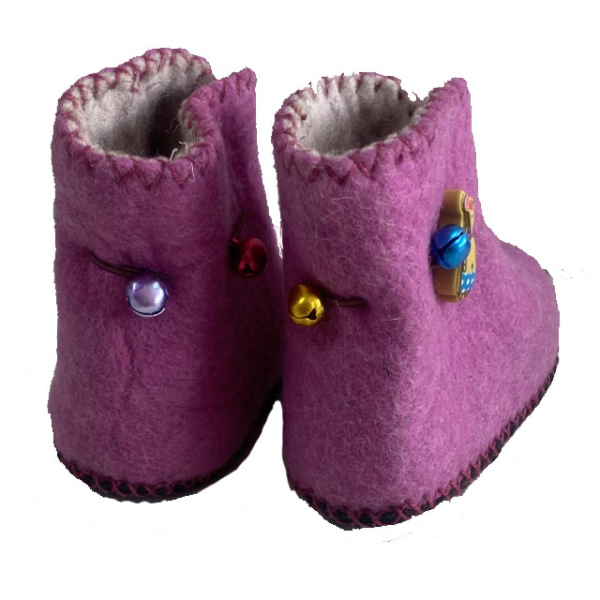 Felt slippers for children